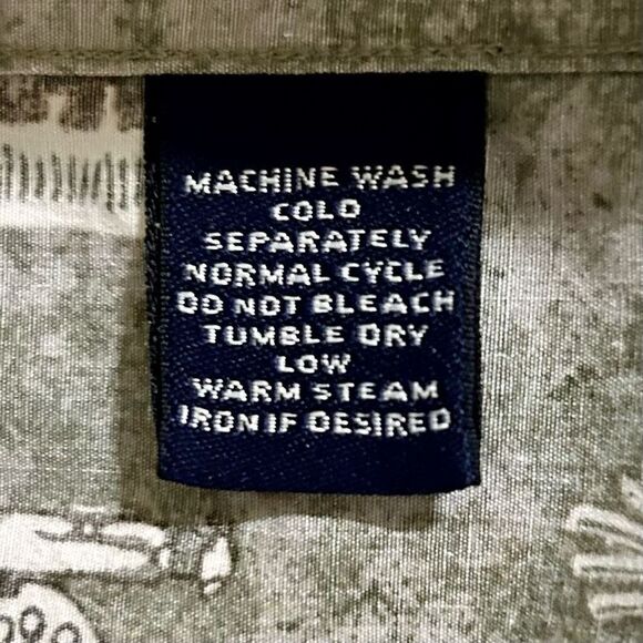 Roundtree & Yorke Outdoors Men's Large Fish Print Short Sleeve Button Down Shirt - Picture 8 of 8